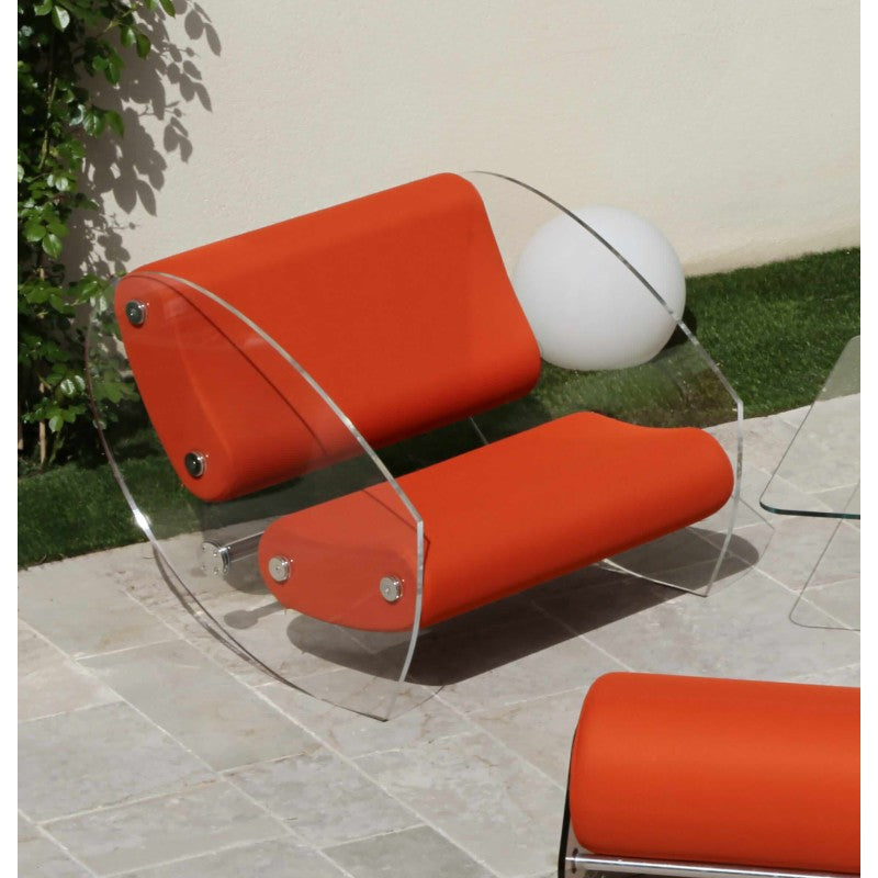 Fauteuil design XL MW07 – Parois en PMMA coulé, assise en mousse alvéolaire