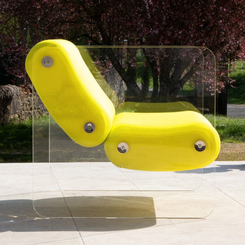 Fauteuil design XL MW08 – Parois en PMMA coulé, assise en mousse alvéolaire