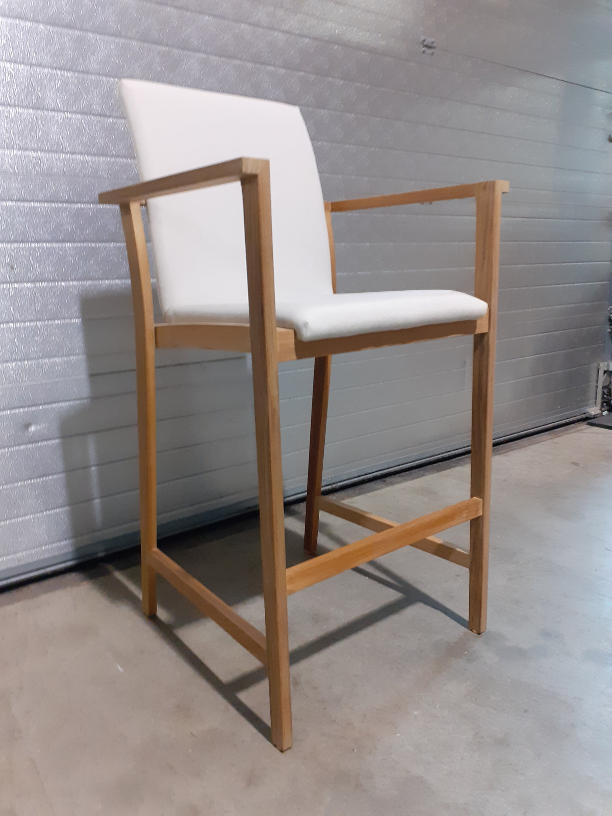 Tabouret haut avec accoudoirs PEARL