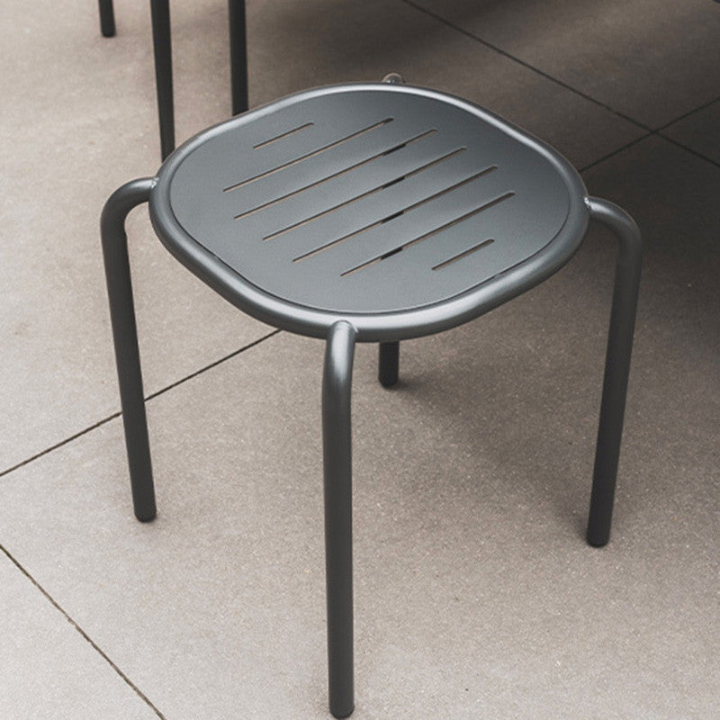 Hyphen in &amp; outdoor stool